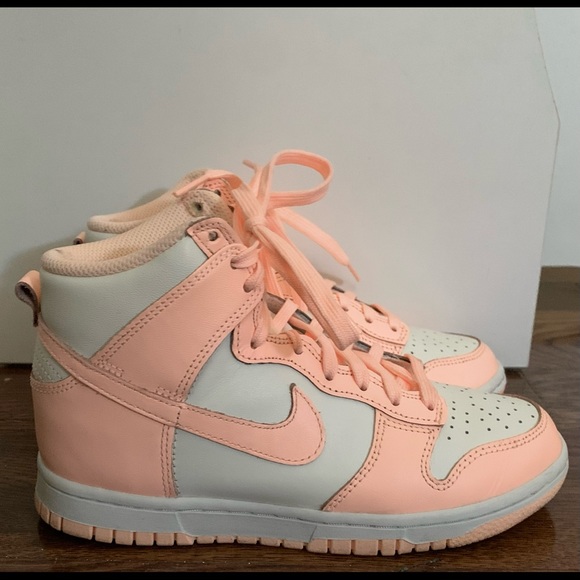 Nike Wmns Dunk High Sail/Crimson Tint - Picture 1 of 3